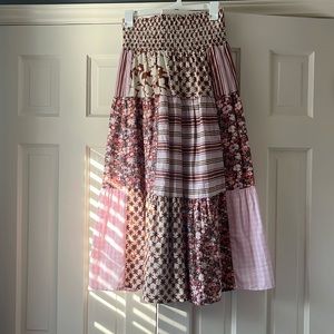 Universal Thread Skirt M